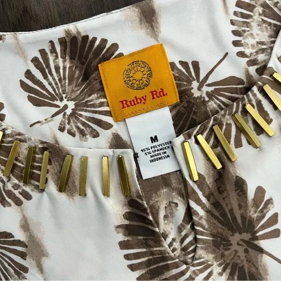 Ruby Rd. Sleeveless Top - Picture 8 of 12